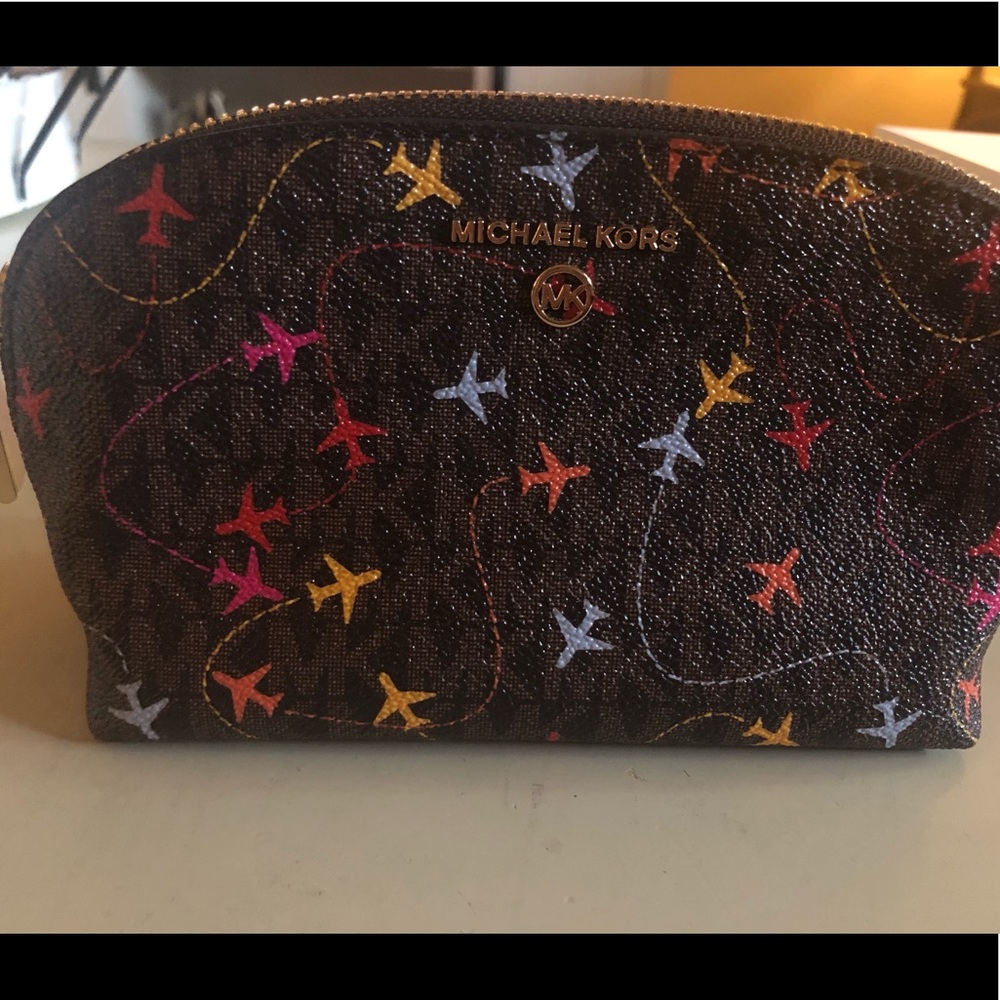 MICHAEL KORS MK Jet Set Print Logo AIRPLANE Pouch